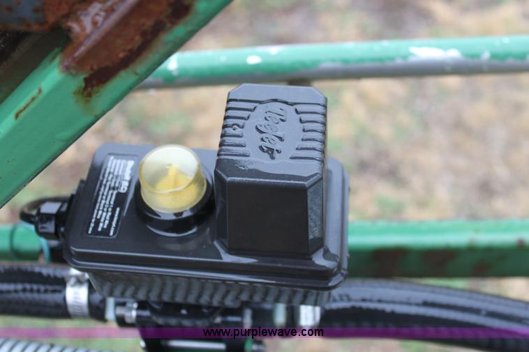 image for item B8763 1986 Mack CS200 chemical application truck