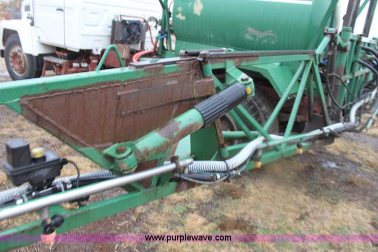 image for item B8763 1986 Mack CS200 chemical application truck