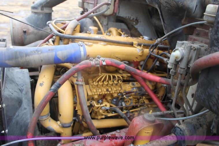 image for item B8763 1986 Mack CS200 chemical application truck