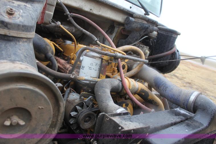 image for item B8763 1986 Mack CS200 chemical application truck