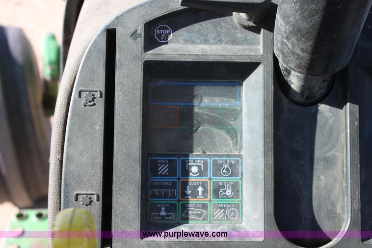 image for item B8786 1989 John Deere 4455 tractor