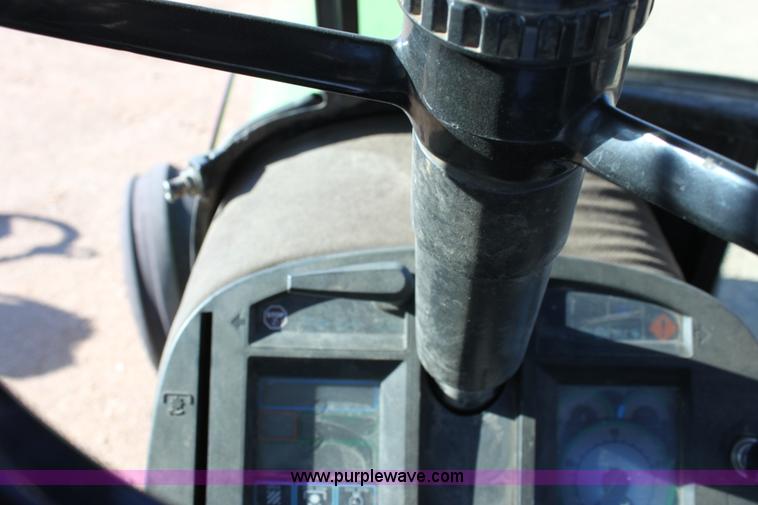 image for item B8786 1989 John Deere 4455 tractor