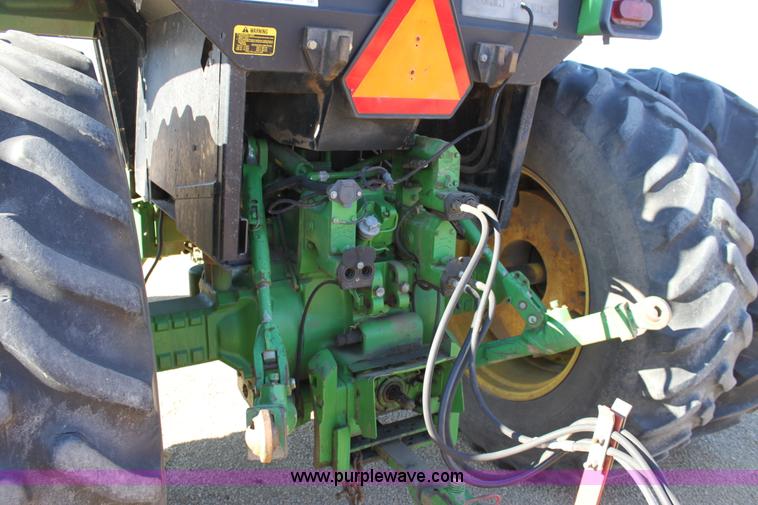 image for item B8786 1989 John Deere 4455 tractor