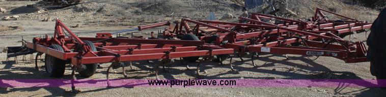 image for item B8787 International Harvester 4300 field cultivator