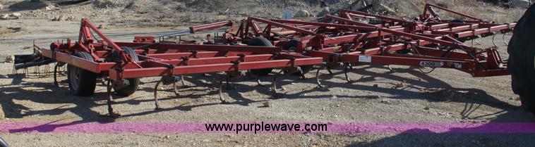 image for item B8787 International Harvester 4300 field cultivator