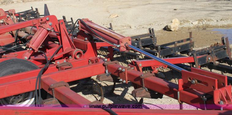 image for item B8787 International Harvester 4300 field cultivator