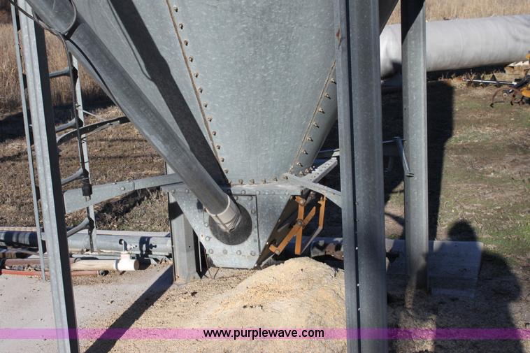 image for item B8803 300 bushel grain bin