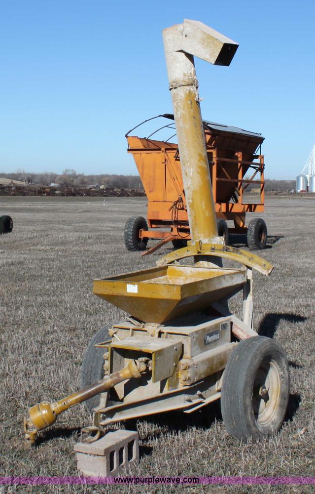 image for item B8807 1979 Peerless F20P5 roller mill