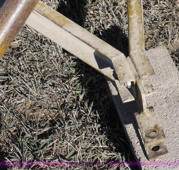 image for item B8807 1979 Peerless F20P5 roller mill