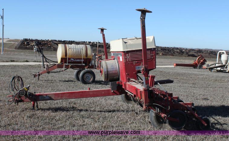 image for item B8809 Case IH 900 Cyclo Air six row planter