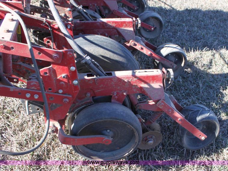 image for item B8809 Case IH 900 Cyclo Air six row planter