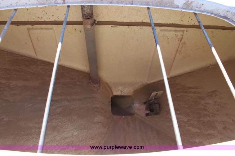 image for item B8809 Case IH 900 Cyclo Air six row planter