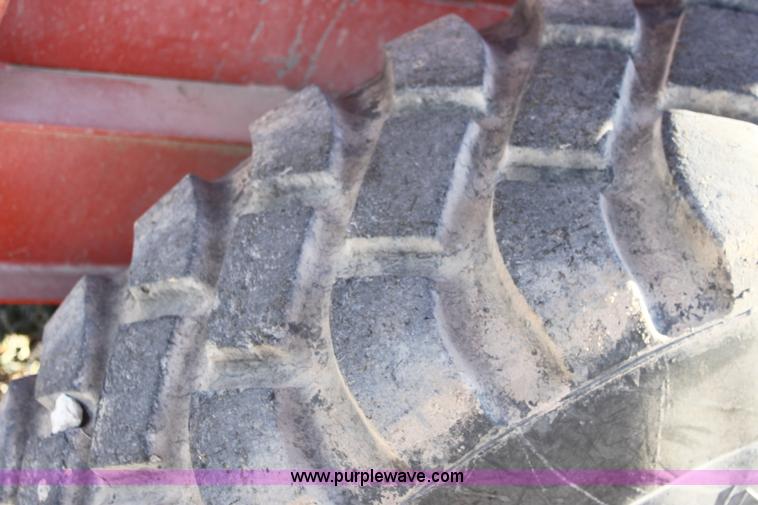 image for item B8816 United Farm Tools 400 bushel grain cart