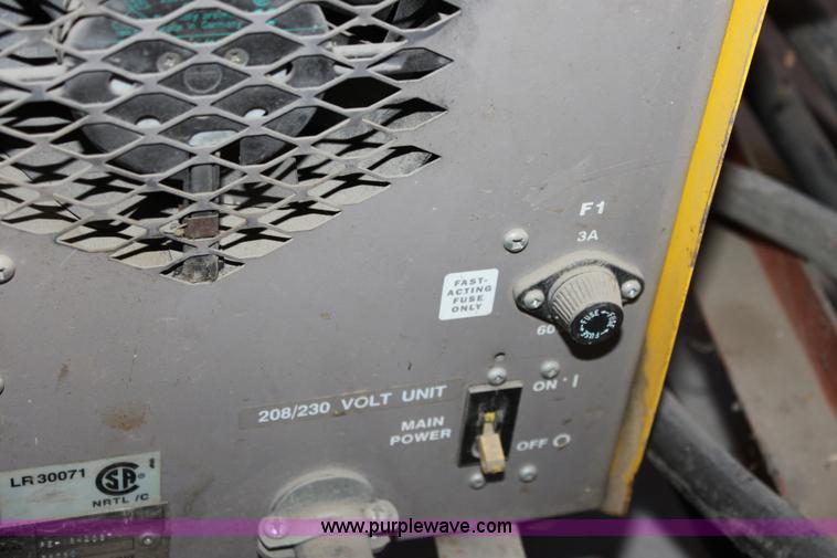 image for item B8826 ESAB plasma cutter