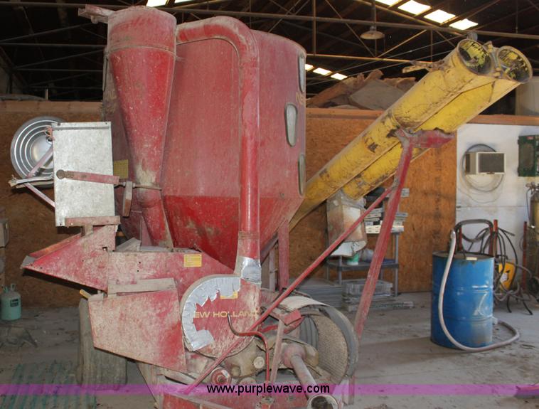 image for item B8829 New Holland 354 grinder