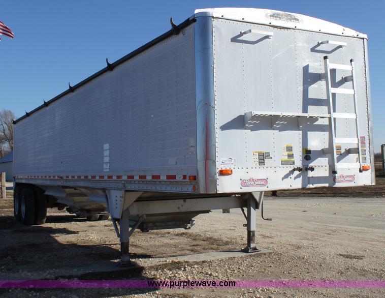 image for item B8836 1999 Wilson 43' grain trailer