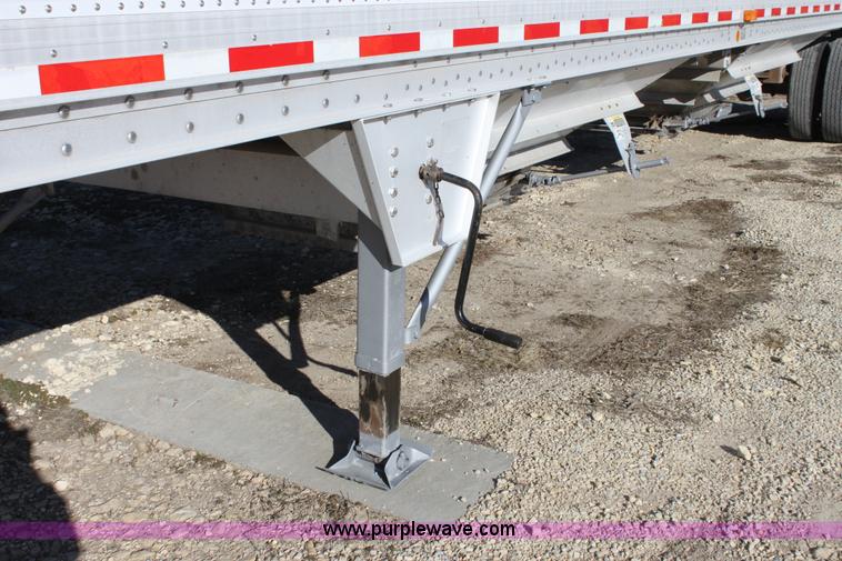 image for item B8836 1999 Wilson 43' grain trailer