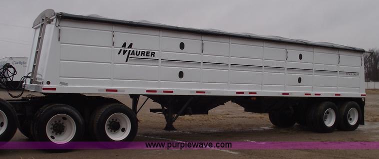 image for item C5955 2009 Maurer 36' hopper trailer