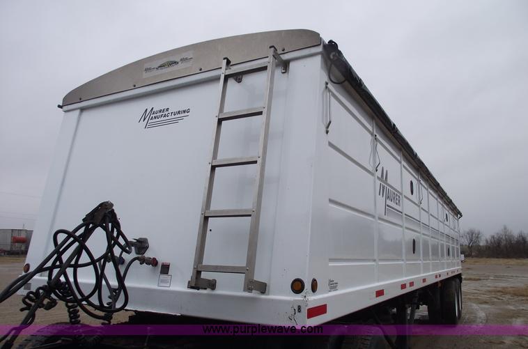 image for item C5955 2009 Maurer 36' hopper trailer