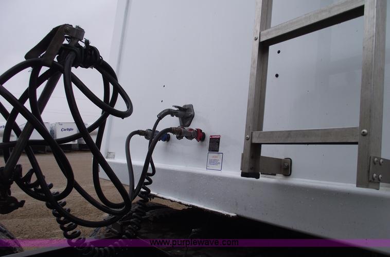 image for item C5955 2009 Maurer 36' hopper trailer