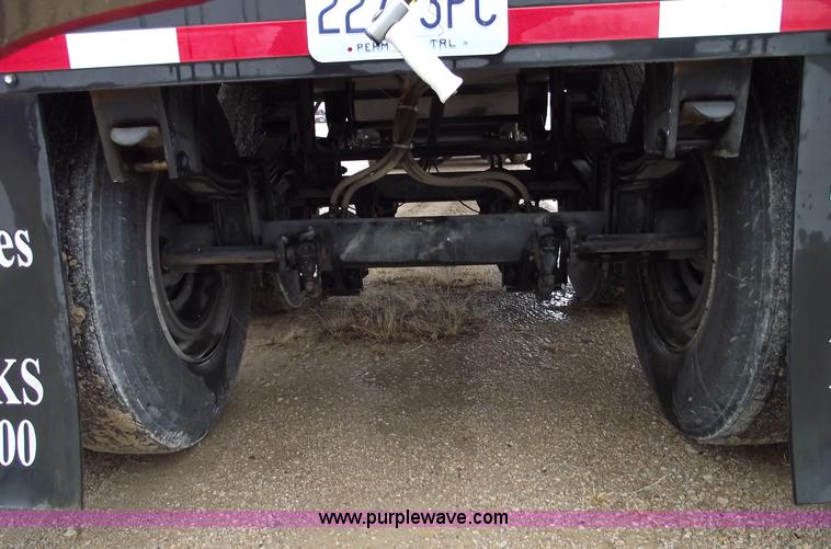 image for item C5955 2009 Maurer 36' hopper trailer