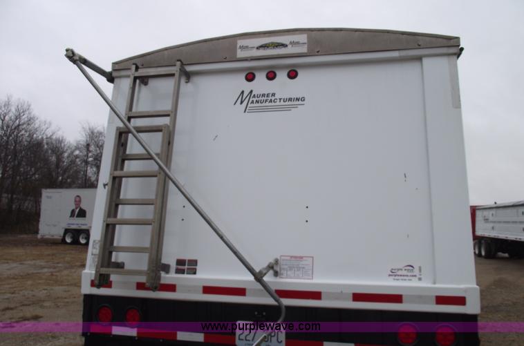 image for item C5955 2009 Maurer 36' hopper trailer
