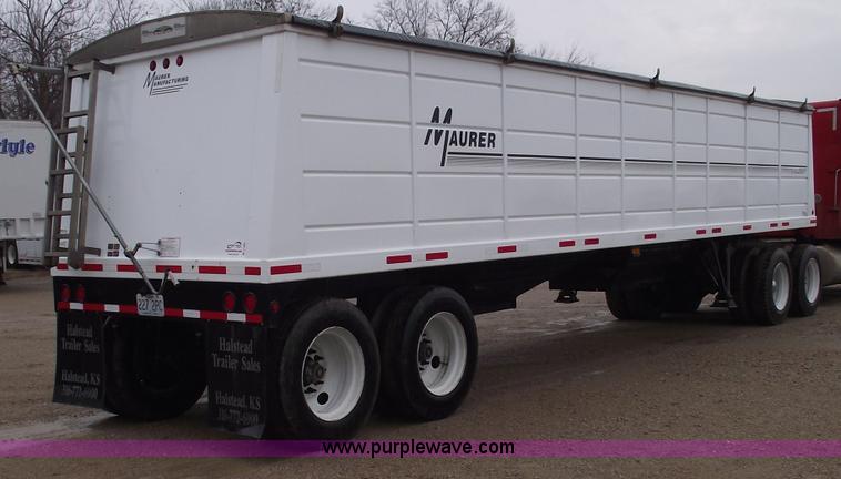 image for item C5956 2009 Maurer 36' hopper trailer