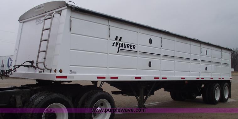 image for item C5956 2009 Maurer 36' hopper trailer