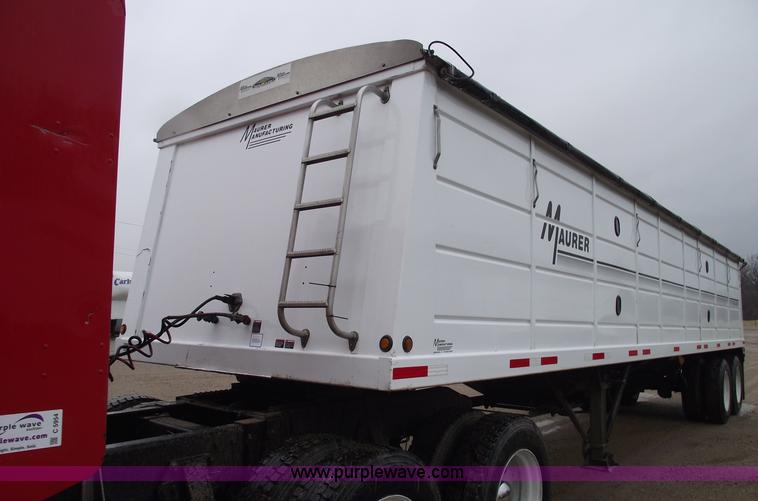 image for item C5956 2009 Maurer 36' hopper trailer