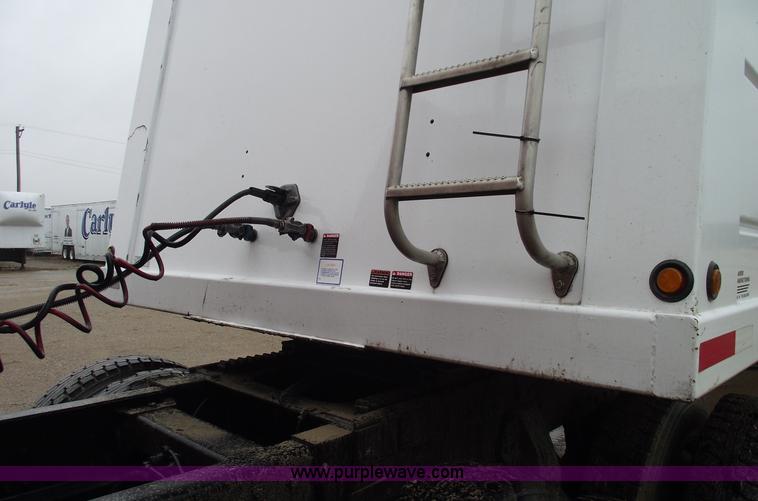 image for item C5956 2009 Maurer 36' hopper trailer