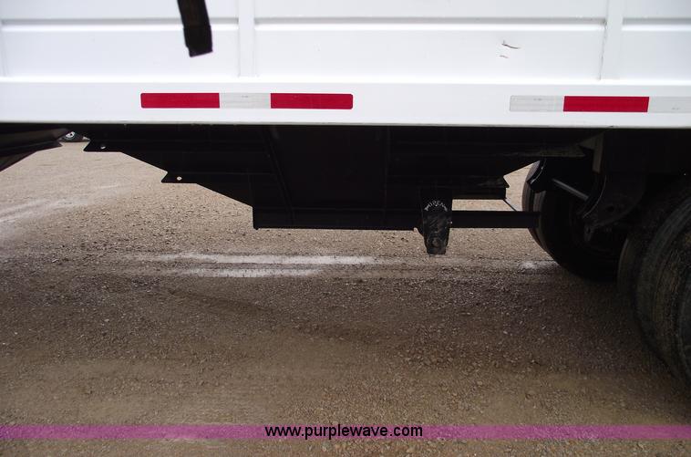 image for item C5956 2009 Maurer 36' hopper trailer