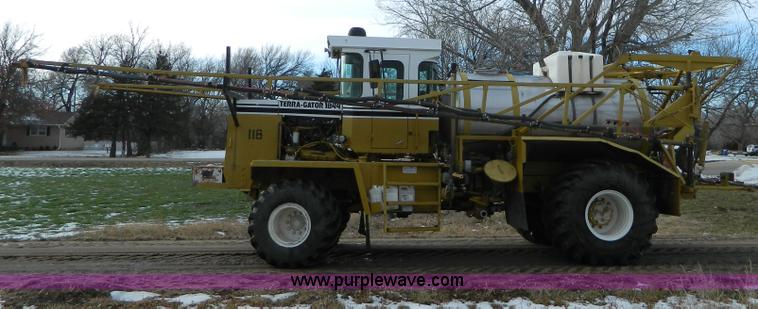 image for item D8671 1994 Ag-Chem TerraGator 1844 self propelled sprayer