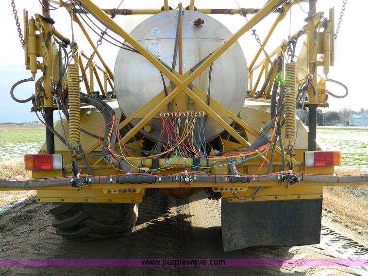 image for item D8671 1994 Ag-Chem TerraGator 1844 self propelled sprayer