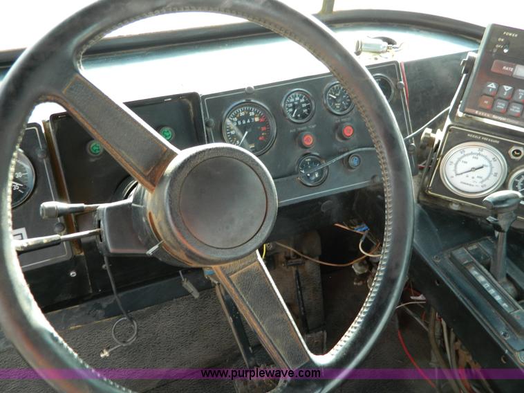 image for item D8671 1994 Ag-Chem TerraGator 1844 self propelled sprayer