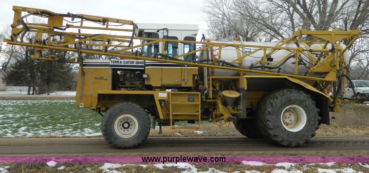 image for item D8672 1997 Ag-Chem TerraGator 1844 self propelled sprayer