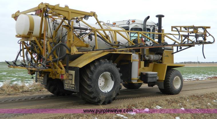 image for item D8672 1997 Ag-Chem TerraGator 1844 self propelled sprayer