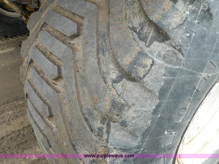 image for item D8672 1997 Ag-Chem TerraGator 1844 self propelled sprayer