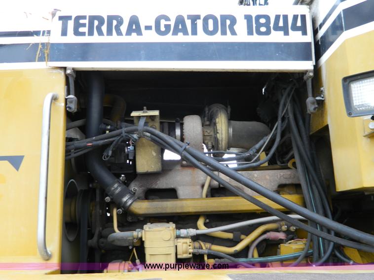 image for item D8672 1997 Ag-Chem TerraGator 1844 self propelled sprayer