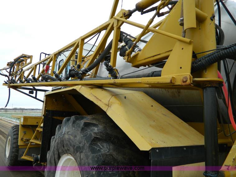 image for item D8672 1997 Ag-Chem TerraGator 1844 self propelled sprayer