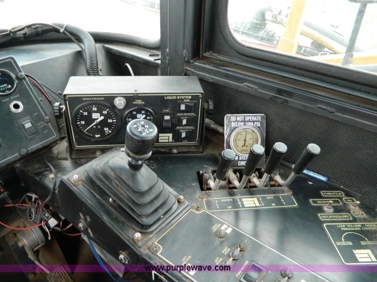 image for item D8672 1997 Ag-Chem TerraGator 1844 self propelled sprayer