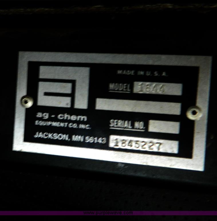 image for item D8672 1997 Ag-Chem TerraGator 1844 self propelled sprayer