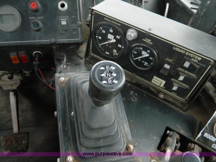 image for item D8672 1997 Ag-Chem TerraGator 1844 self propelled sprayer