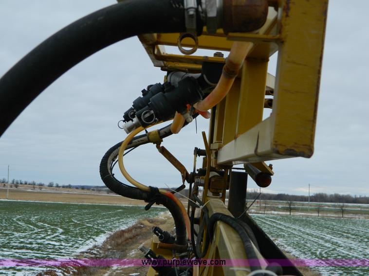 image for item D8672 1997 Ag-Chem TerraGator 1844 self propelled sprayer