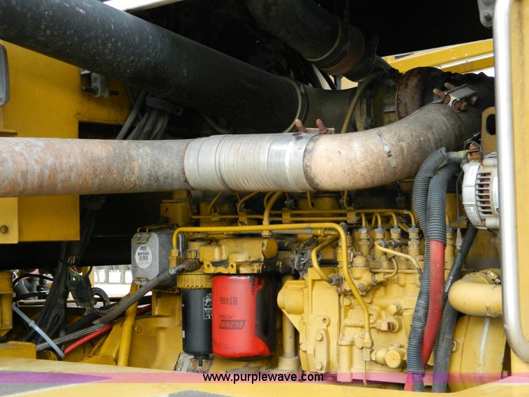 image for item D8672 1997 Ag-Chem TerraGator 1844 self propelled sprayer