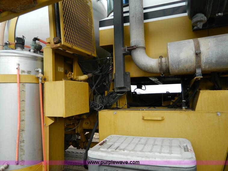 image for item D8672 1997 Ag-Chem TerraGator 1844 self propelled sprayer