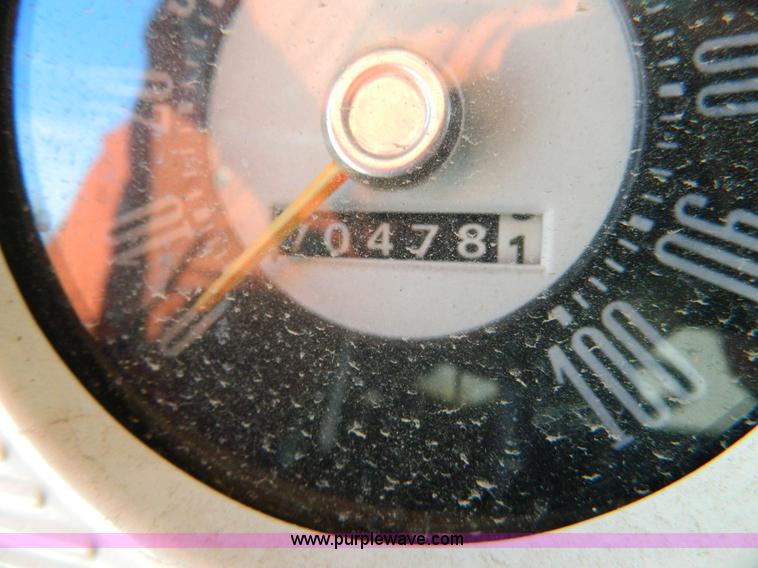 image for item D8683 1967 Ford F600 dump truck