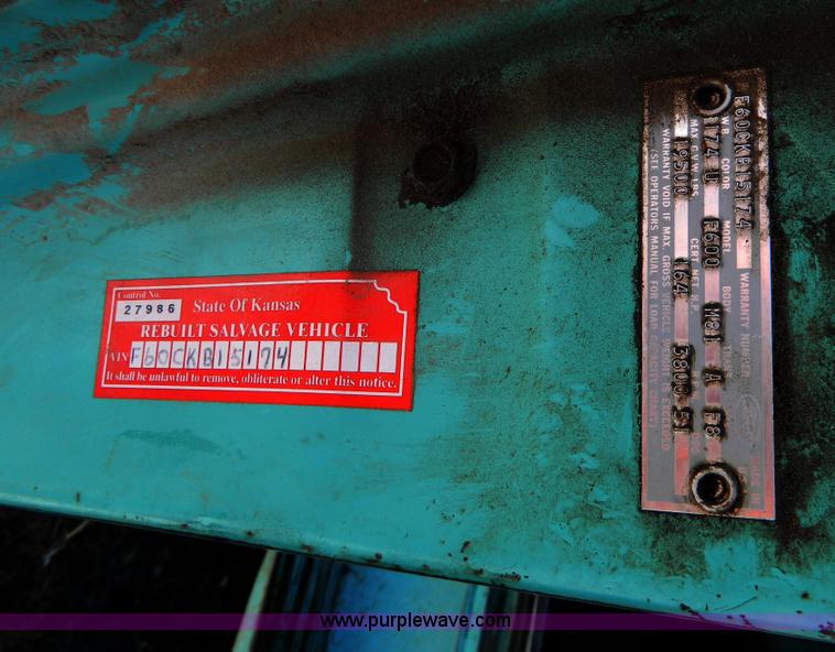 image for item D8683 1967 Ford F600 dump truck