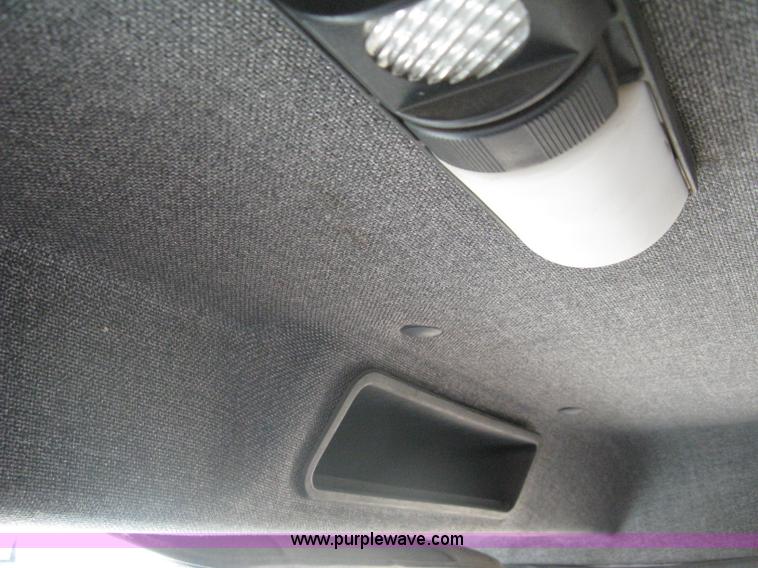 image for item A6075 1995 International 4700 vacuum truck