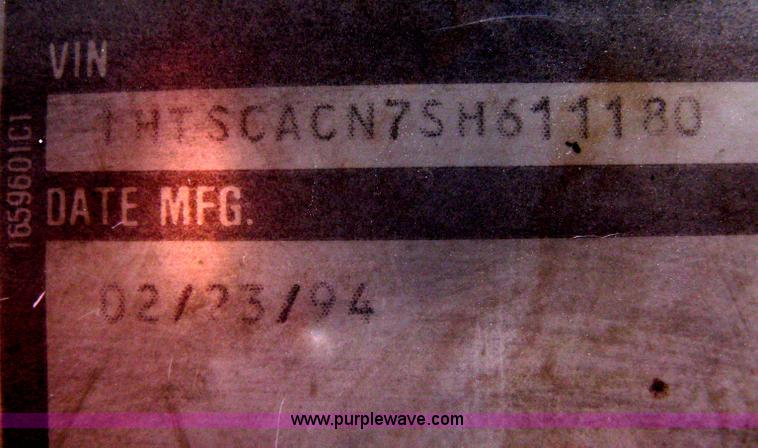 image for item A6075 1995 International 4700 vacuum truck