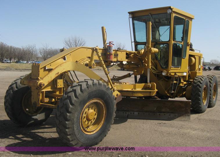 image for item A6078 1984 Caterpillar 140G motor grader